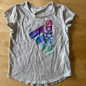 🔆 Bundle items 6 for $30 Adidas Gray T-Shirt with Multicolor Logo